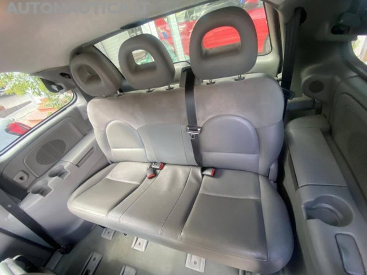 Chrysler Voyager 2.8 CRD cat LX Leather Auto (8)