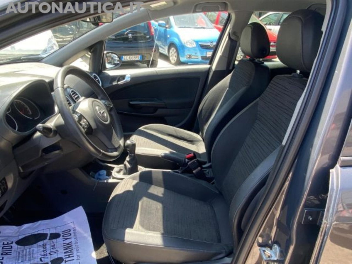Opel Corsa 1.2 85CV 5 porte GPL-TECH Edition (8)