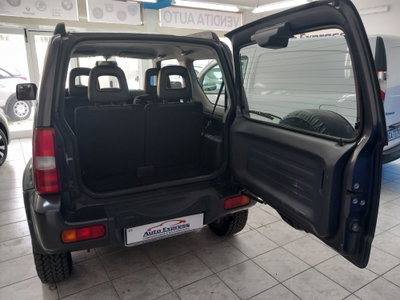 Suzuki Jimny 1.5 DDiS cat 4WD Special (13)