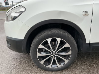 Nissan Qashqai 1.5 dCi DPF Tekna (6)