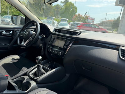 Nissan Qashqai 1.5 dCi Tekna (18)