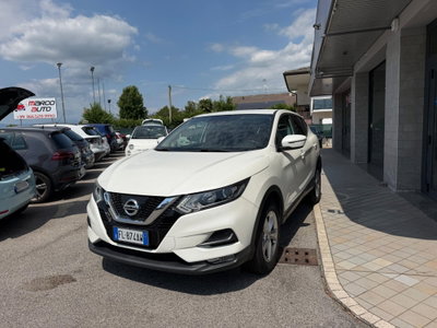 Nissan Qashqai 1.5 dCi Tekna (3)