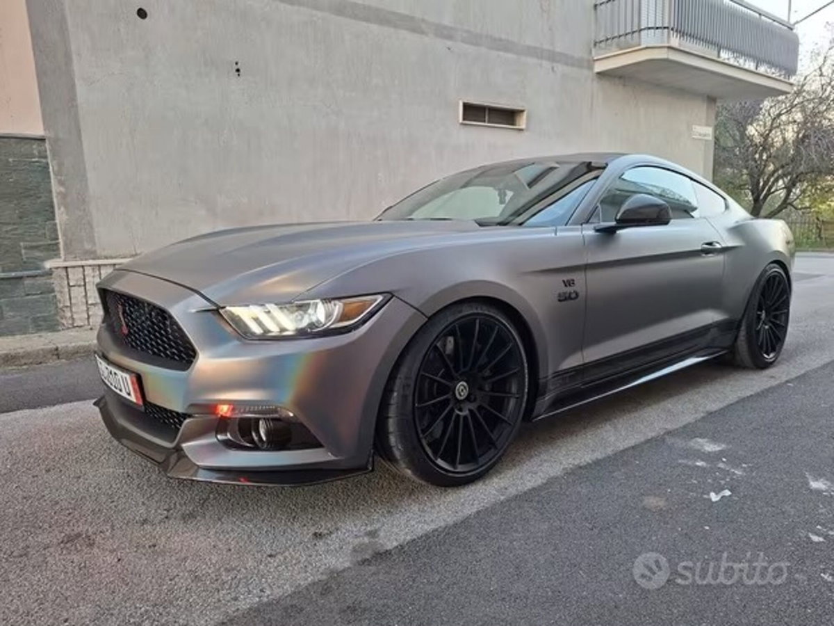 Ford Mustang Coupé Fastback 5.0 V8 TiVCT GT