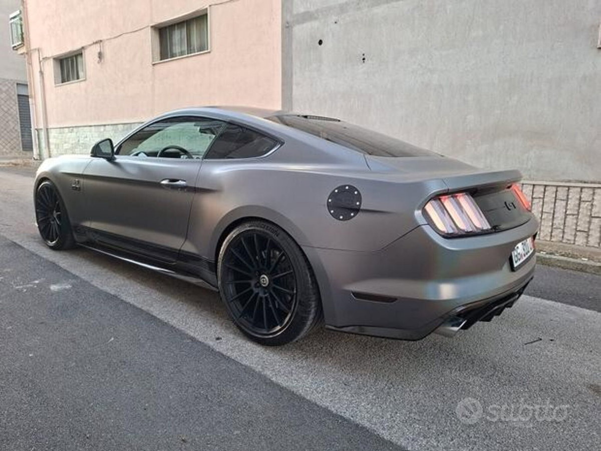 Ford Mustang Coupé Fastback 5.0 V8 TiVCT GT (10)