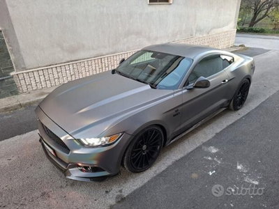 Ford Mustang Coupé Fastback 5.0 V8 TiVCT GT (5)