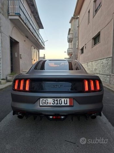 Ford Mustang Coupé Fastback 5.0 V8 TiVCT GT (9)