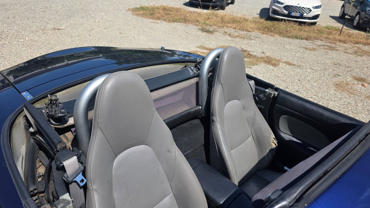 Mazda MX-5 1.6i 16V cat Rainbow (9)