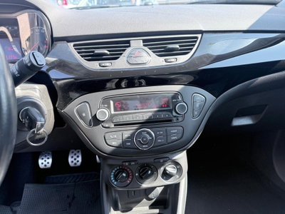 Opel Corsa 1.4 90CV GPL Tech 5 porte Cosmo (14)