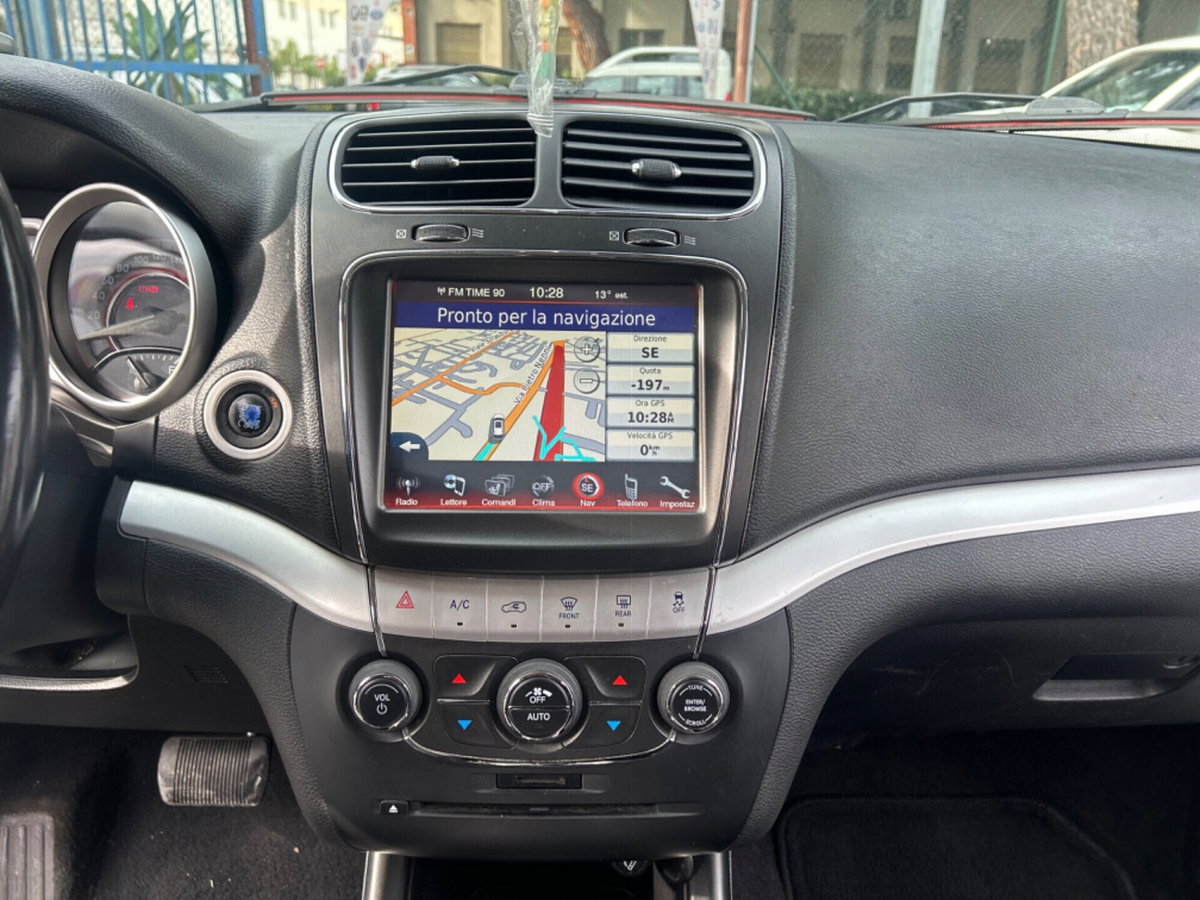 Fiat Freemont 2.0 Mjt 170 CV 4x4 Automatica Lounge (7)