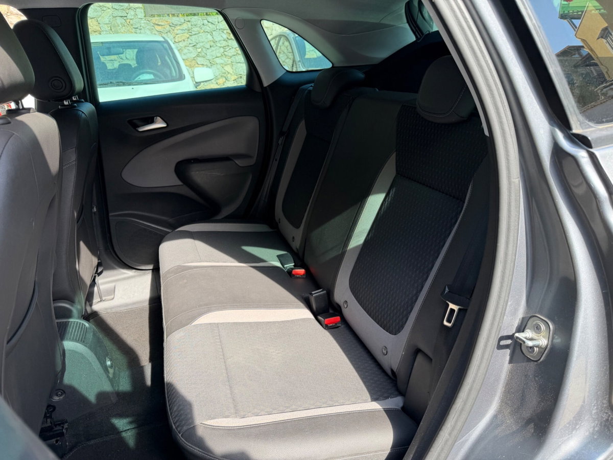 Opel Crossland X 1.6 ECOTEC D 8V Start&Stop Ultimate (12)