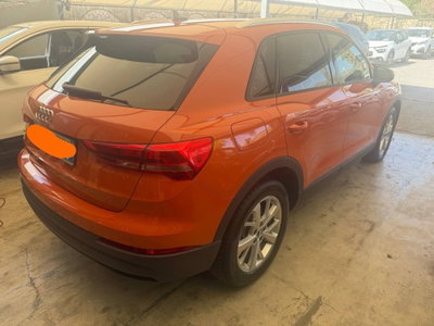 Audi Q3 35 TDI quattro S tronic Business Advanced (4)