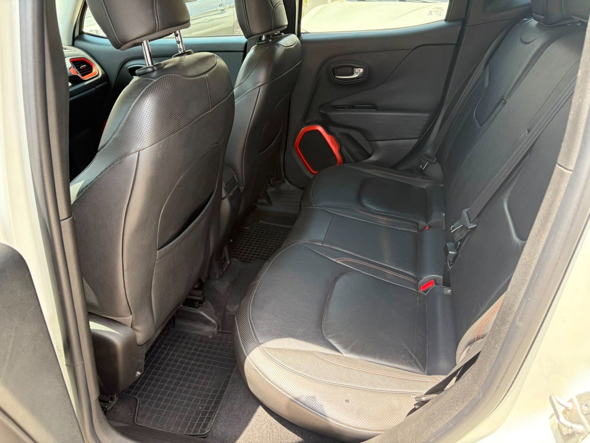 Jeep Renegade 2.0 Mjt 140CV 4WD Active Drive Longitude (8)
