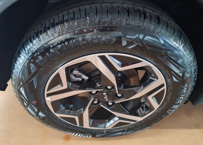 Kia Sportage 1.6 CRDi MHEV Business (9)