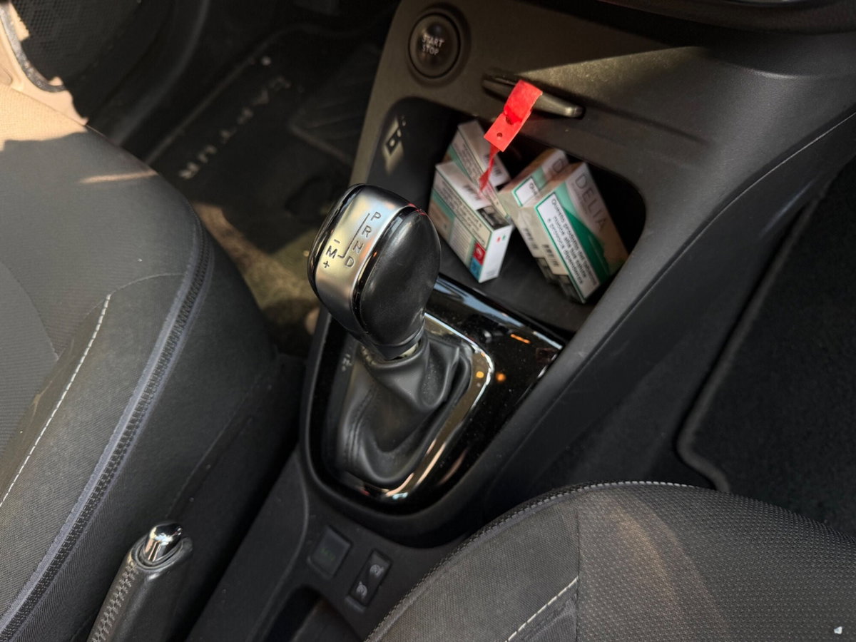 Renault Captur TCe 120 CV EDC Start&Stop Energy Intens (18)