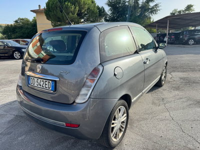 Lancia Ypsilon 1.3 MJT 90 CV Platino (3)