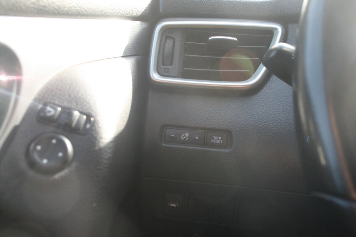 Nissan Qashqai 1.5 dCi 115 CV Tekna (15)