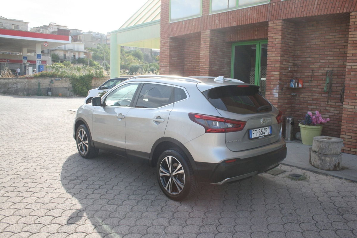 Nissan Qashqai 1.5 dCi 115 CV Tekna (3)