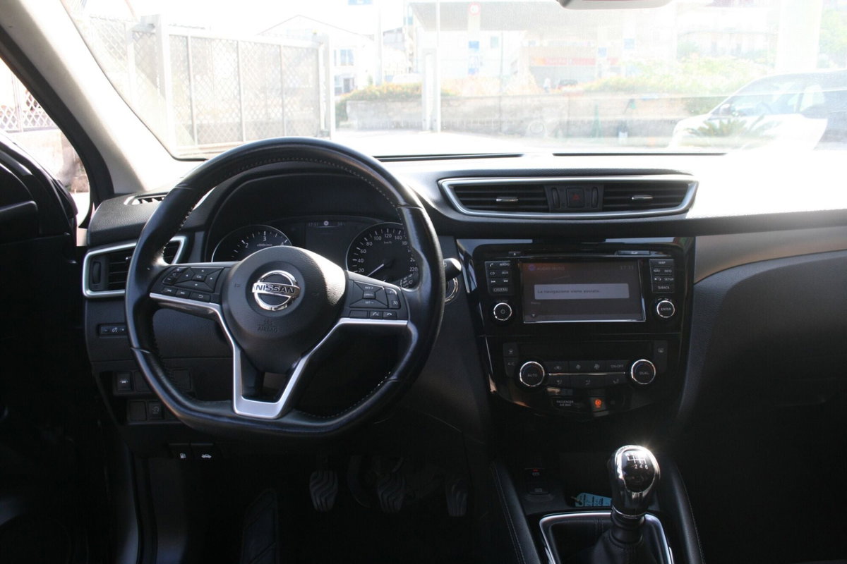 Nissan Qashqai 1.5 dCi 115 CV Tekna (7)