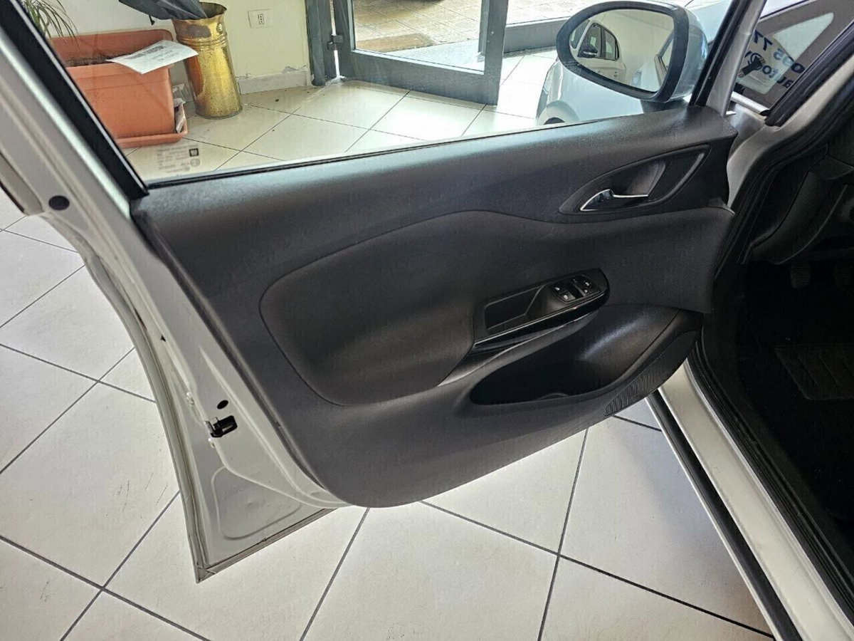 Opel Corsa 1.3 CDTI 95CV F.AP. 5 porte Cosmo (12)