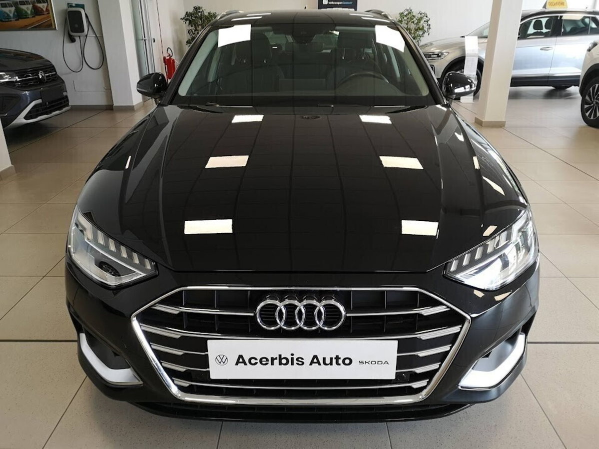 Audi A4 Avant 30 TDI/136 CV S tronic Business Advanced (4)