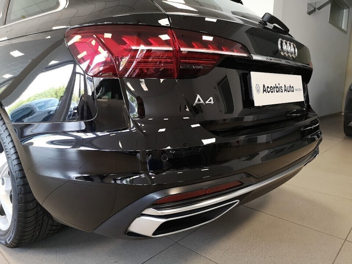 Audi A4 Avant 30 TDI/136 CV S tronic Business Advanced (5)