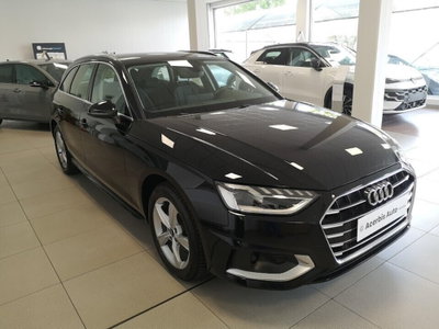 Audi A4 Avant 30 TDI/136 CV S tronic Business Advanced (9)