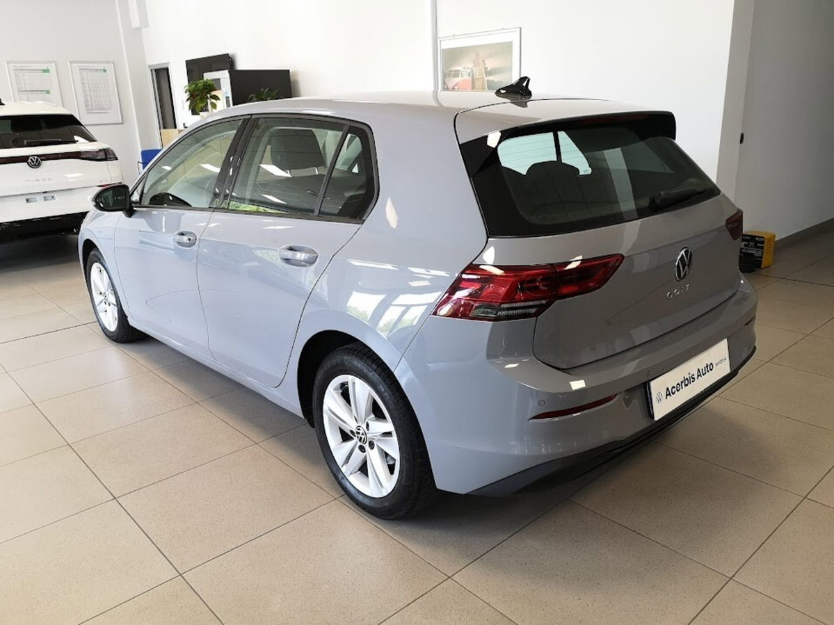 Volkswagen Golf 1.0 TSI EVO Life (2)