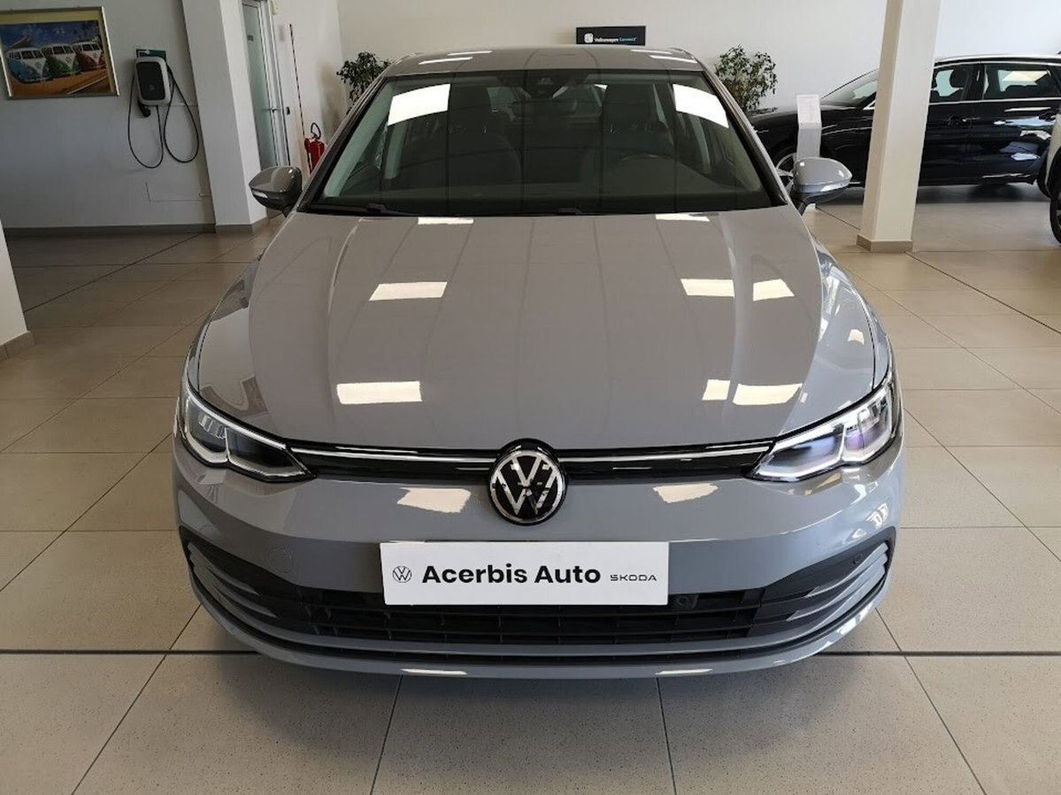 Volkswagen Golf 1.0 TSI EVO Life (3)
