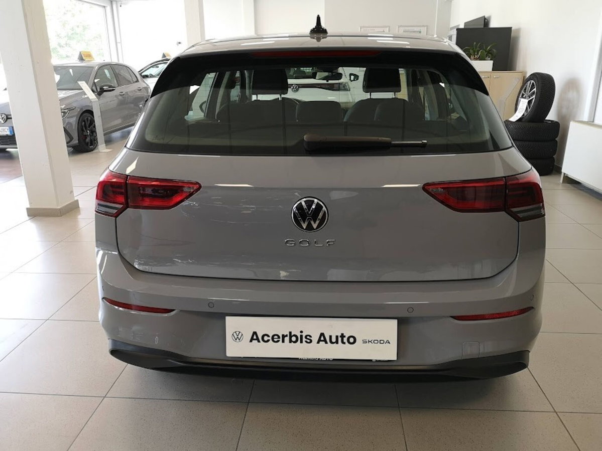 Volkswagen Golf 1.0 TSI EVO Life (4)