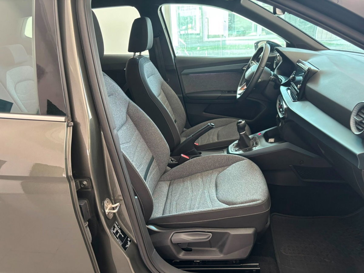 SEAT Arona 1.0 ecotsi Xperience 95cv (15)