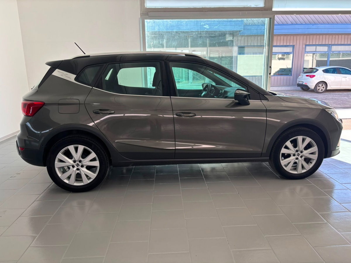 SEAT Arona 1.0 ecotsi Xperience 95cv (5)