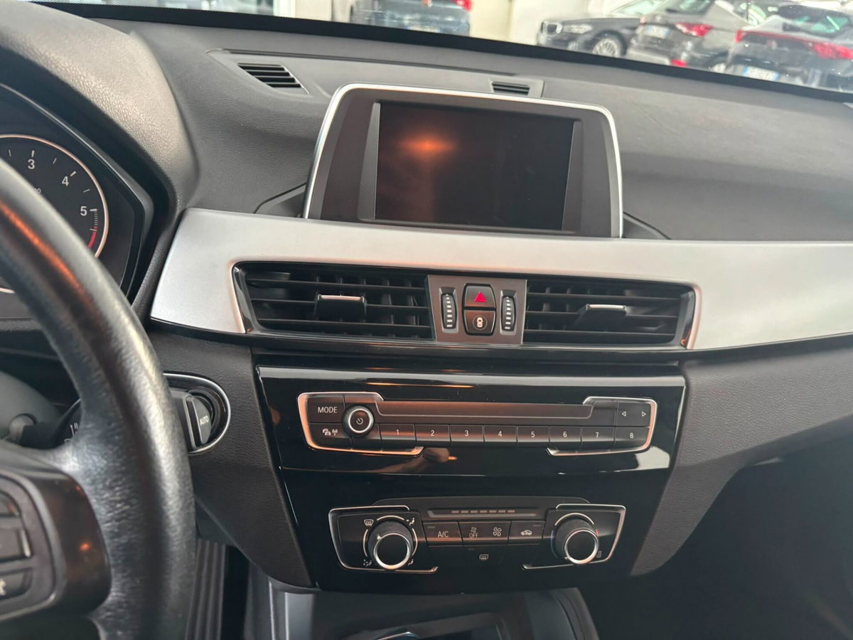 BMW X1 sDrive18d (13)