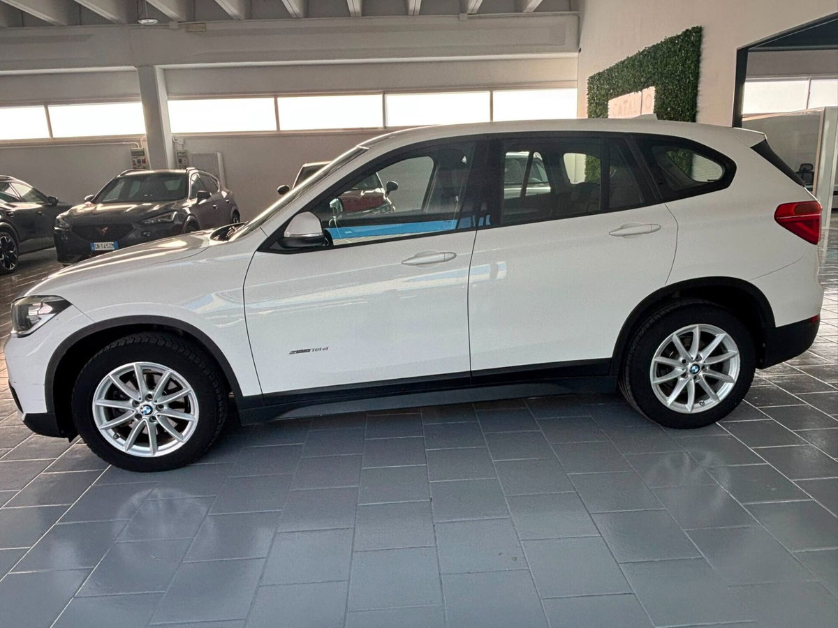 BMW X1 sDrive18d (2)