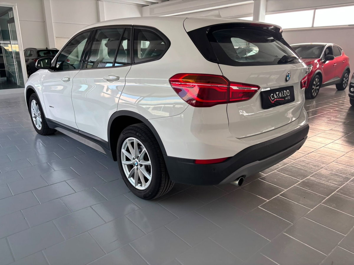 BMW X1 sDrive18d (3)