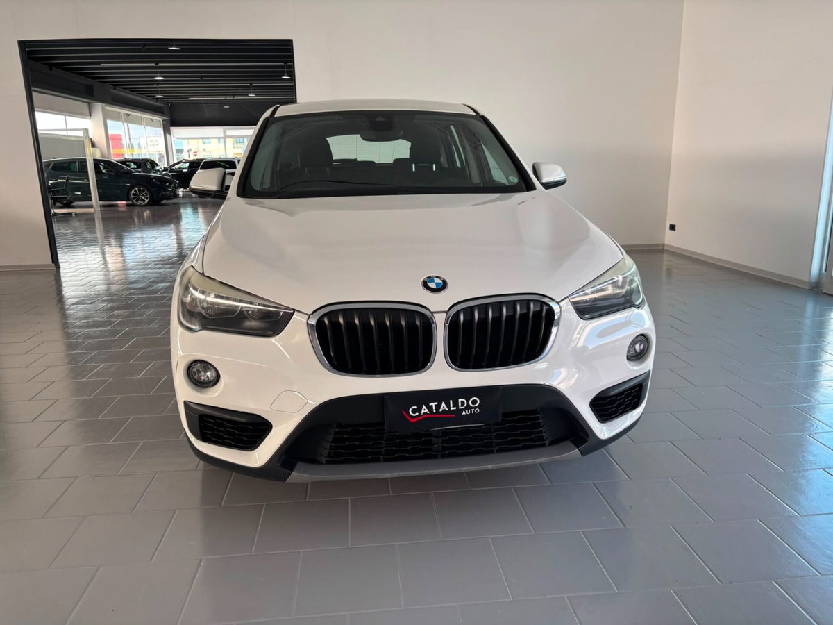 BMW X1 sDrive18d (8)