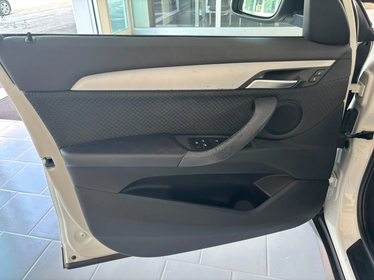 BMW X1 sDrive18d (9)