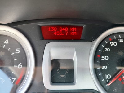 Renault Clio 1.2 16V 5 porte Dynamique (14)