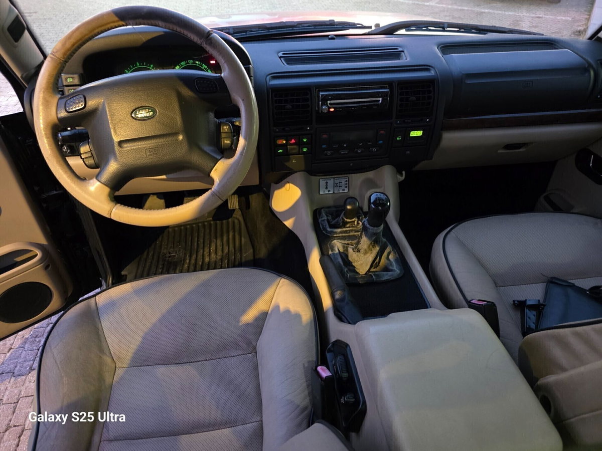 Land Rover Discovery 2.5 Td5 5 porte HSE (11)