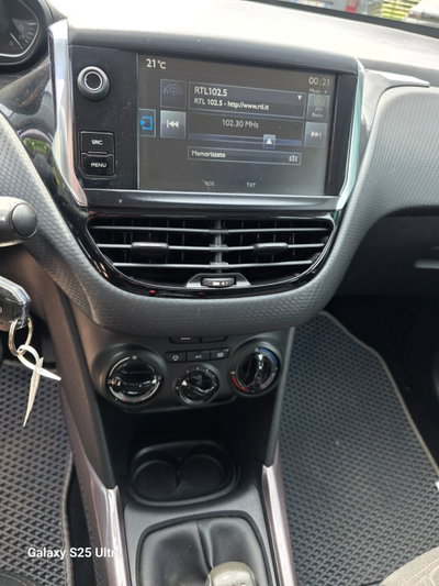 Peugeot 2008 100 S&S Allure (10)