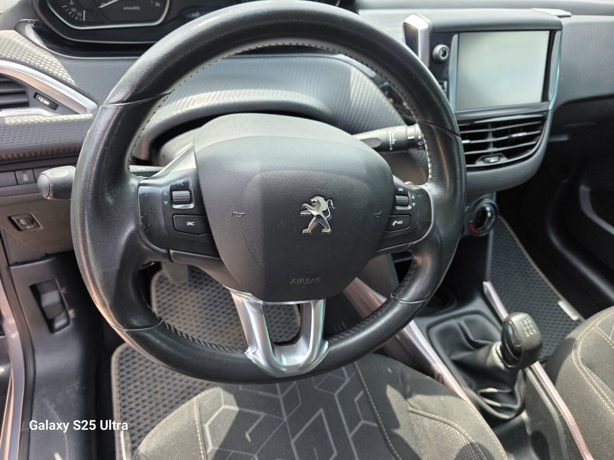 Peugeot 2008 100 S&S Allure (12)