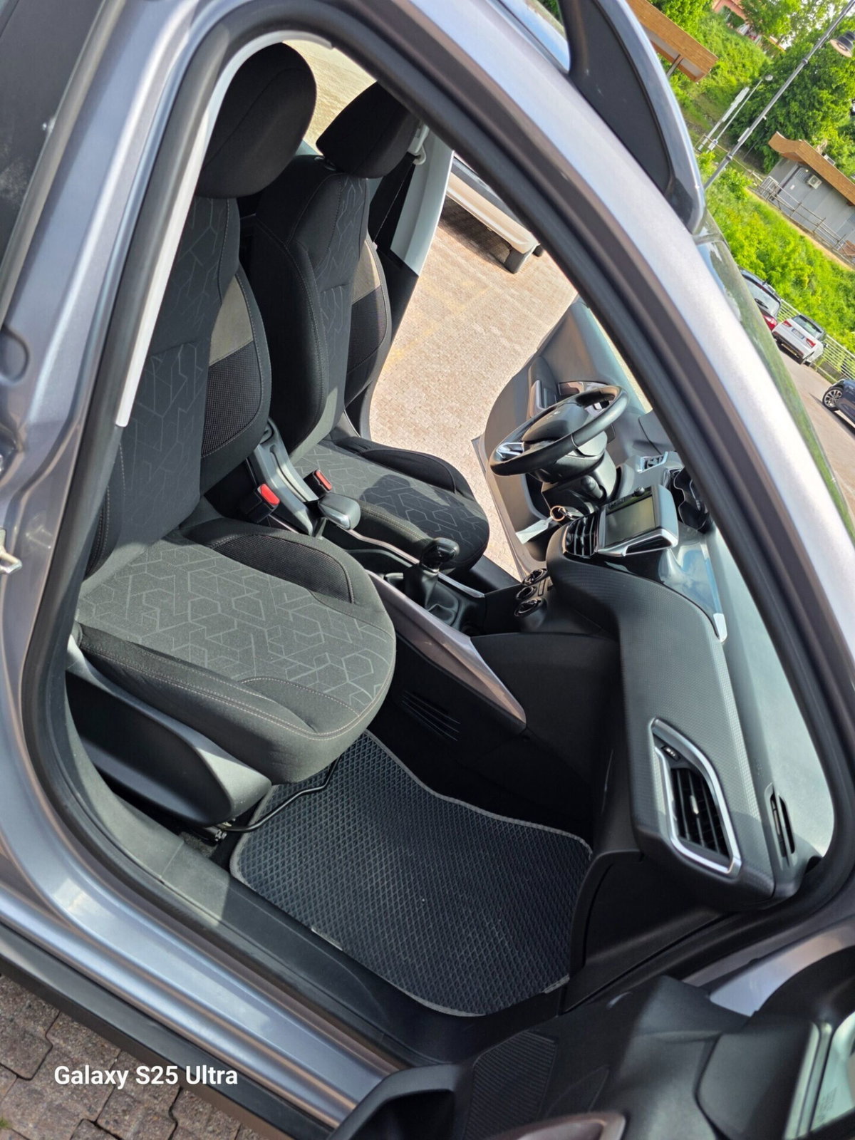 Peugeot 2008 100 S&S Allure (3)