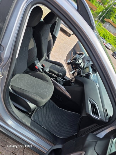Peugeot 2008 100 S&S Allure (3)