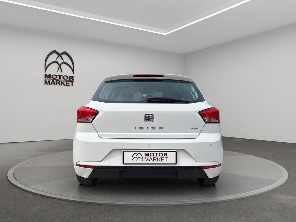 SEAT Ibiza 1.0 TGI 5 porte Reference (6)