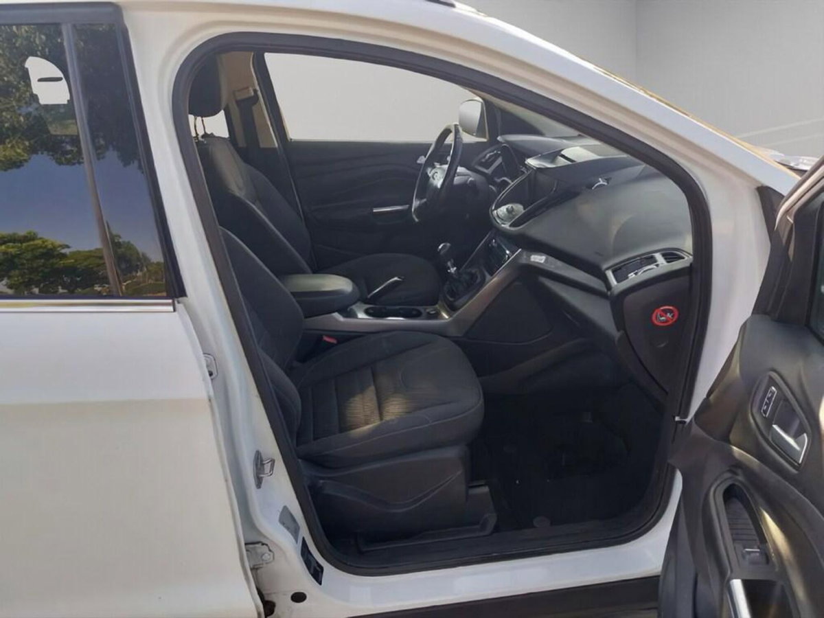 Ford Kuga 2.0 TDCI 120 CV S&S 2WD Plus (14)
