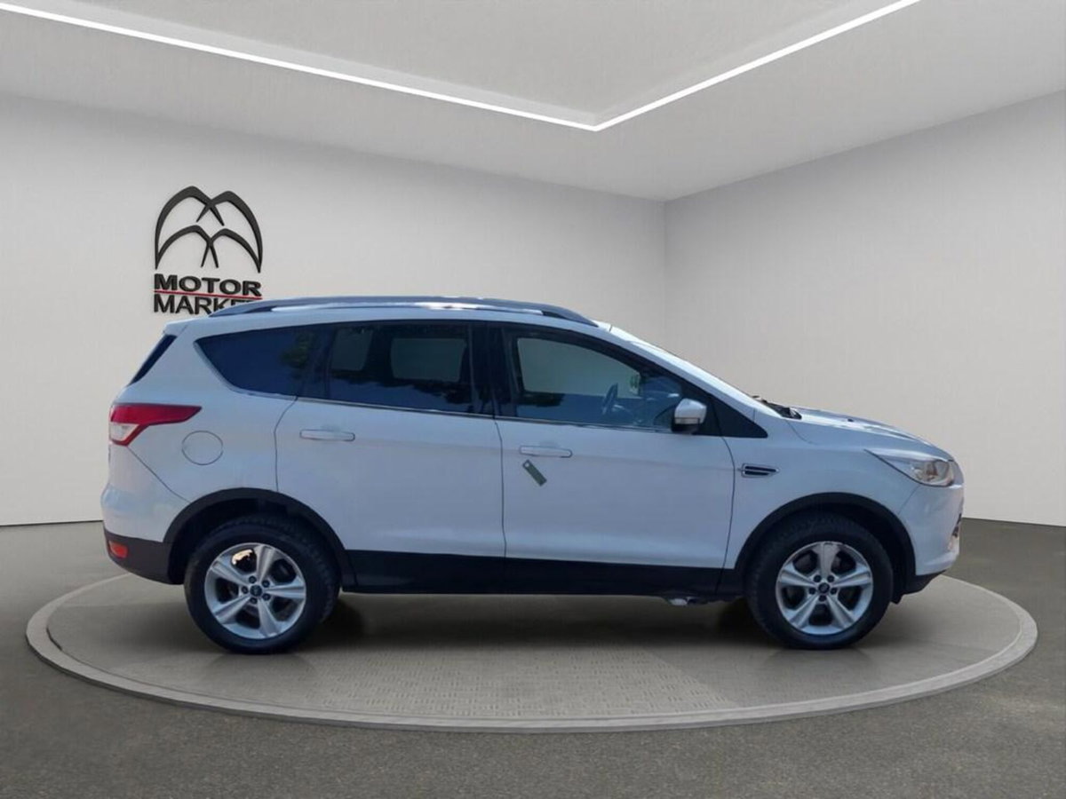 Ford Kuga 2.0 TDCI 120 CV S&S 2WD Plus (4)