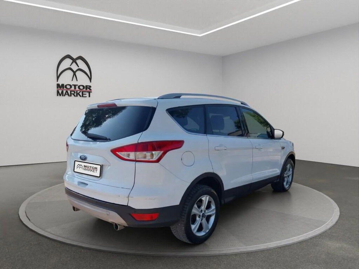 Ford Kuga 2.0 TDCI 120 CV S&S 2WD Plus (7)