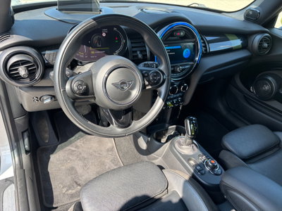 MINI Mini Cooper SE S (10)