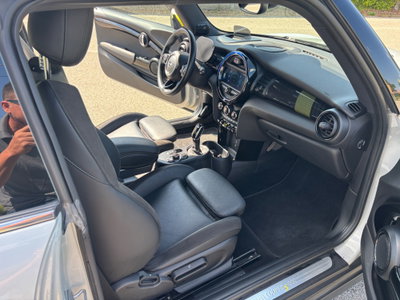 MINI Mini Cooper SE S (17)