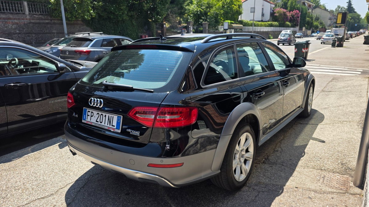 Audi A4 Allroad 2.0 TDI 150 CV cl.d. Ambiente (4)