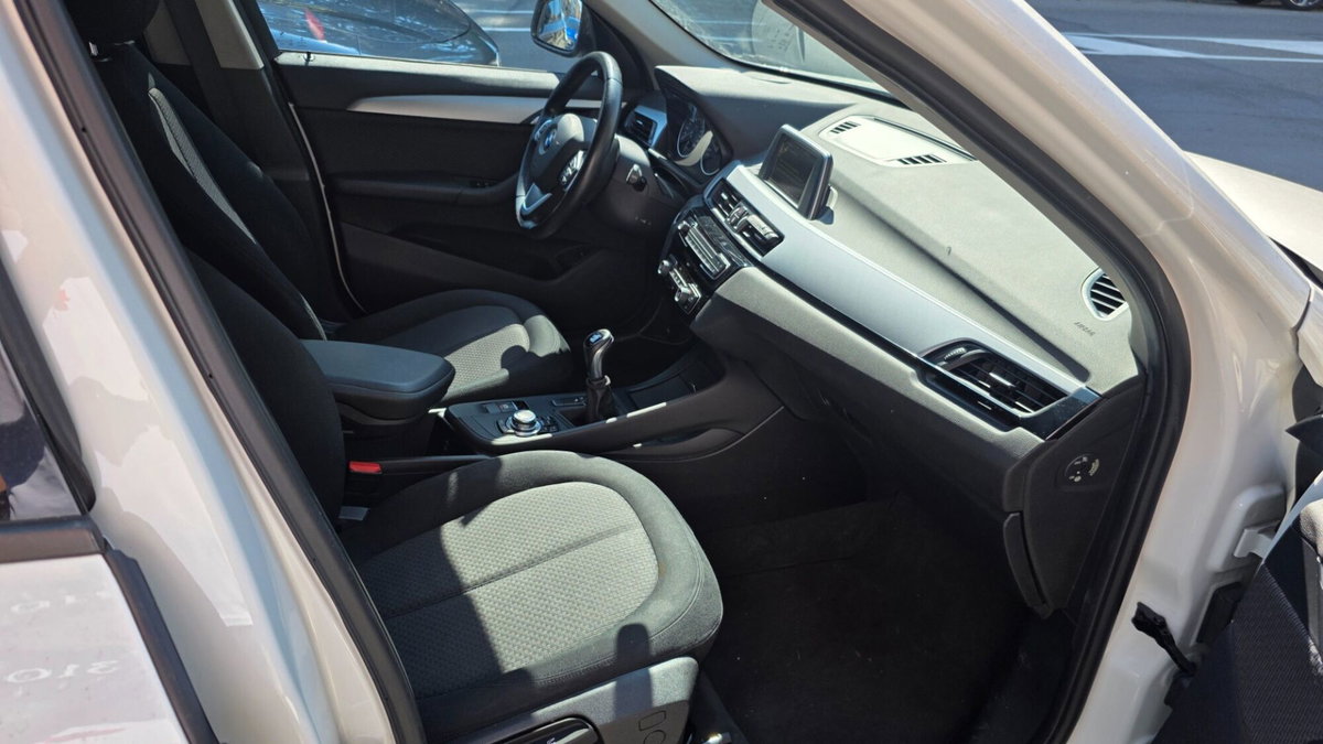BMW X1 sDrive16d Advantage (12)